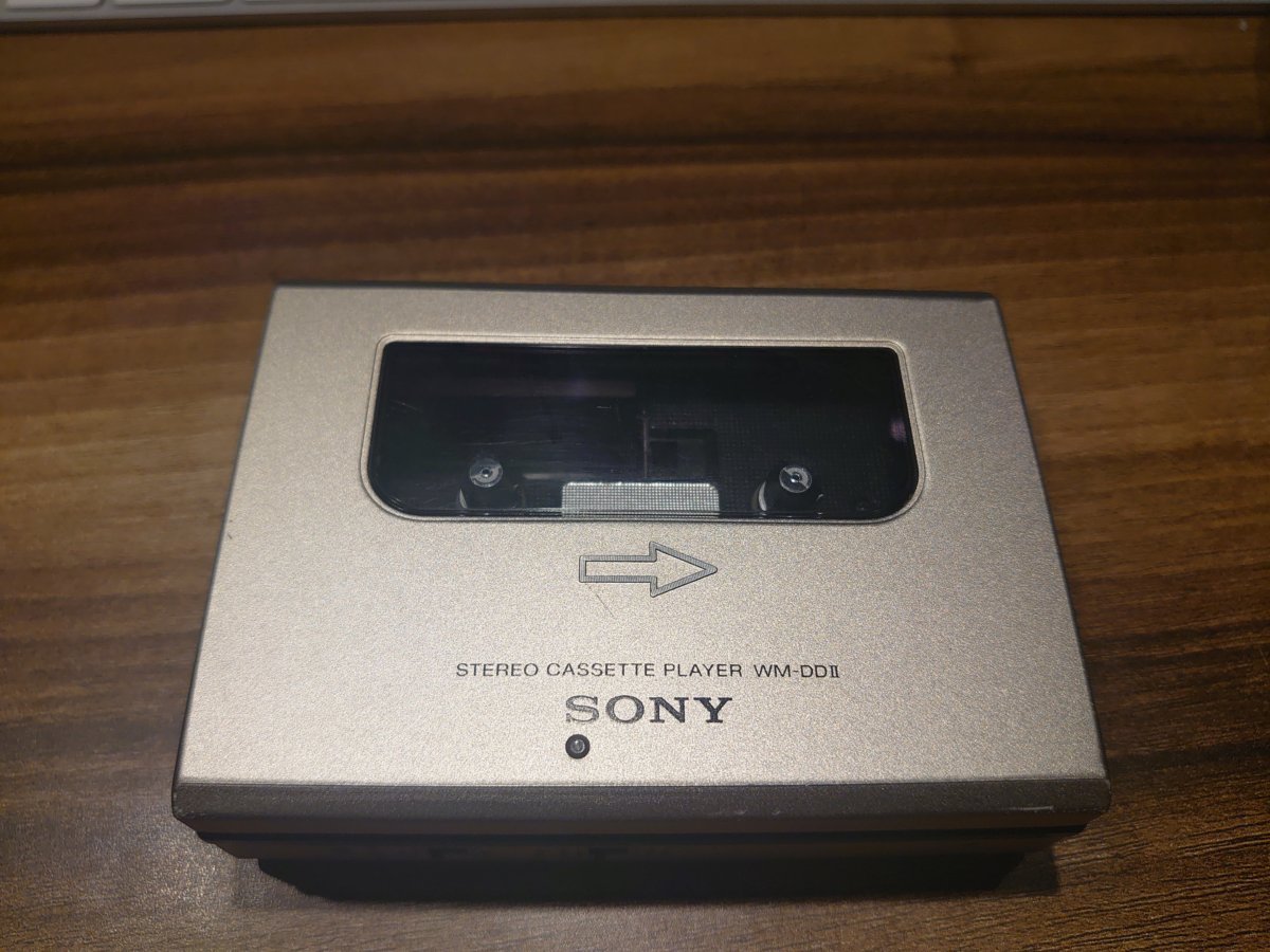 Sony WM-EX622 Walkman Portable Cassette Player (1995 - 1996)